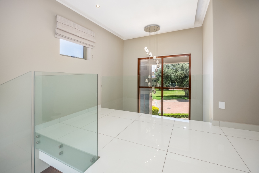 4 Bedroom Property for Sale in Vierlanden Western Cape